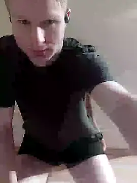 Snapshot of davidsocke chatting on 01/09/25, 12:25 davidsocke online show from 01/09/25, 12:25