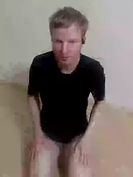 Snapshot of davidsocke chatting on 02/08/25, 06:12 davidsocke online show from 02/08/25, 06:12