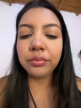 nicole fisherr online show from 05/22/26, 01:24