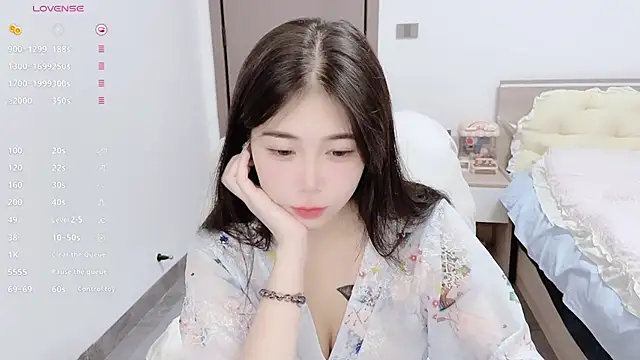 White-Star online show from 10/30/25, 04:08