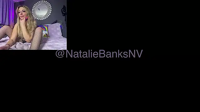 Snapshot of nextdoor_barbie chatting on 01/04/25, 09:32 nextdoor barbie online show from 01/04/25, 09:32
