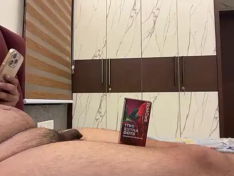 Rahulroy96 online show from 04/23/26, 07:49