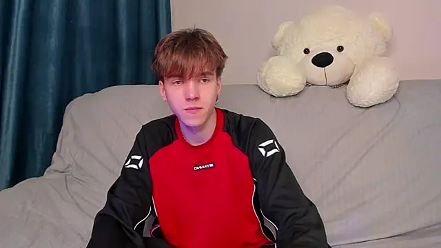 Snapshot of braxiboy chatting on 12/20/24, 07:22 braxiboy online show from 12/20/24, 07:22