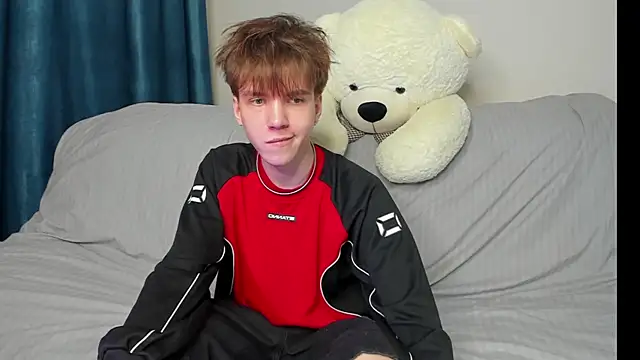 Snapshot of braxiboy chatting on 12/22/24, 11:11 braxiboy online show from 12/22/24, 11:11