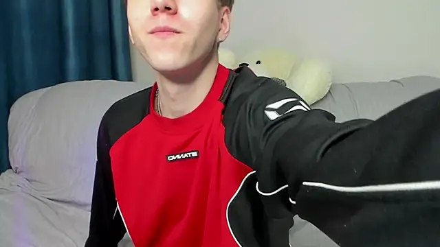 Snapshot of braxiboy chatting on 12/22/24, 05:21 braxiboy online show from 12/22/24, 05:21