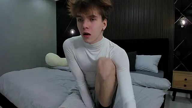 Snapshot of braxiboy chatting on 01/08/25, 12:26 braxiboy online show from 01/08/25, 12:26