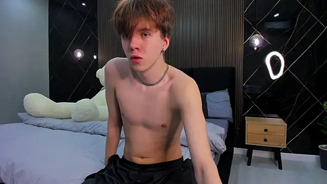 Snapshot of braxiboy chatting on 01/31/25, 01:02 braxiboy online show from 01/31/25, 01:02