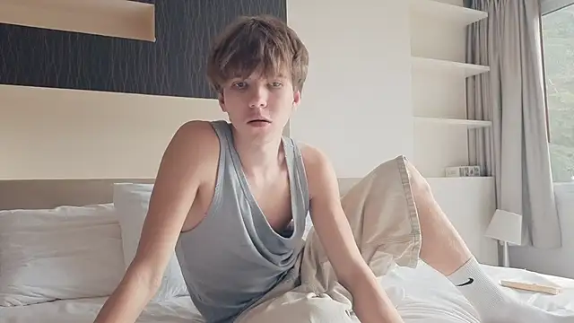 Snapshot of braxiboy chatting on 11/07/25, 07:30 braxiboy online show from 11/07/25, 07:30