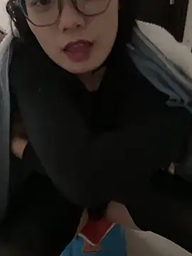 Bella0815 online show from 12/22/24, 07:33