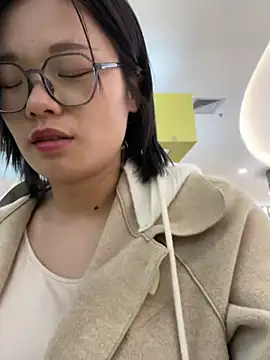 Bella0815 online show from 02/17/25, 11:02