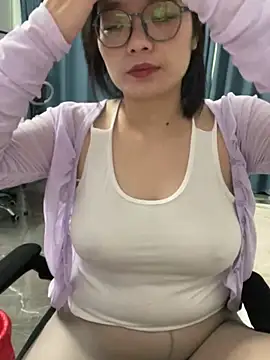 Bella0815 online show from 03/09/25, 06:17