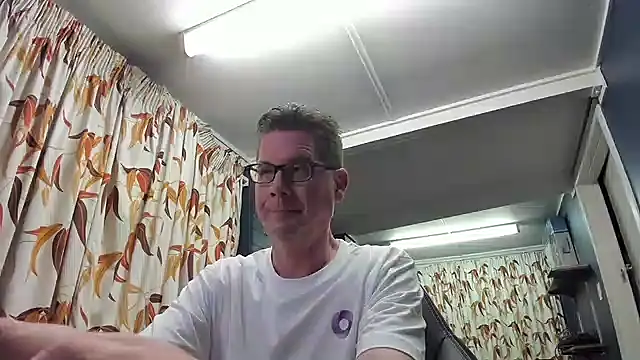 tilobinder online show from 12/11/24, 01:06