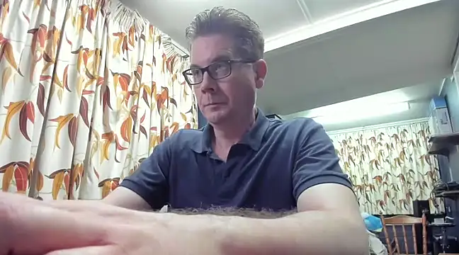 tilobinder online show from 01/03/25, 01:25