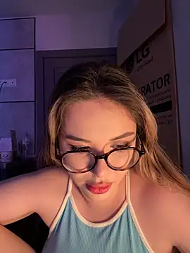 CutiePie3 online show from 09/24/25, 09:29