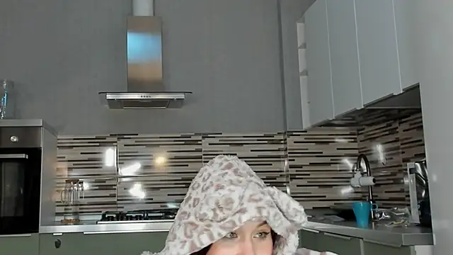 Snapshot of andrea_x_ chatting on 03/09/25, 08:18 andrea x  online show from 03/09/25, 08:18