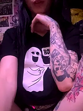 MissMidnightUK online show from 10/24/25, 10:39