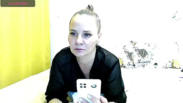 Snapshot of Milen_Milf chatting on 02/04/25, 06:49 Milen Milf online show from 02/04/25, 06:49