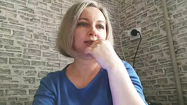 EdithManning online show from 02/10/25, 06:20