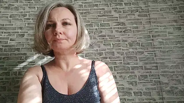 EdithManning online show from 03/01/25, 08:13