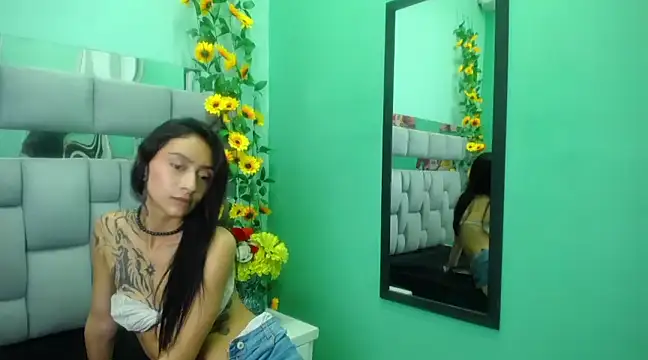 Snapshot of Miaa_Thopmson chatting on 03/01/25, 09:29 Miaa Thopmson online show from 03/01/25, 09:29