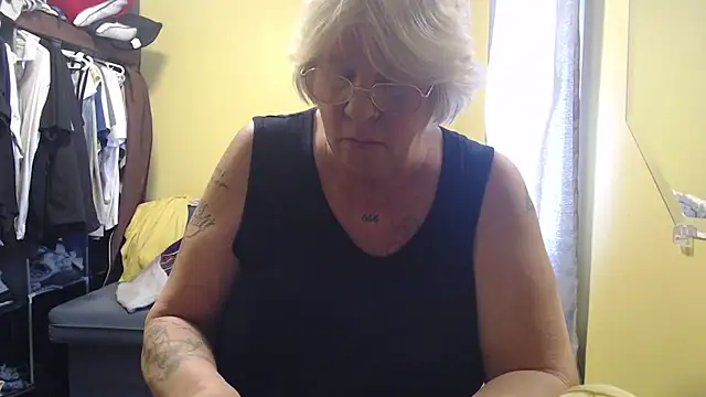 canadiancougar1965 online show from 02/16/26, 04:03