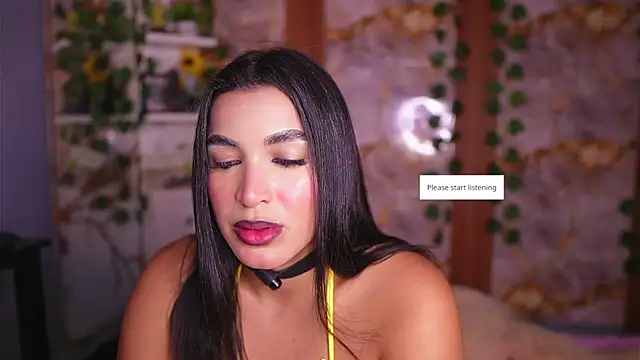 zoey-fox online show from 04/22/26, 12:35