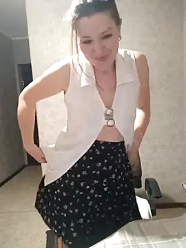 VselenaSun402 online show from 02/10/25, 01:01