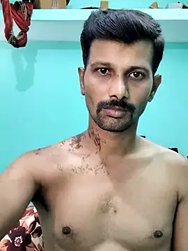 Snapshot of Tamildickxxx chatting on 12/23/24, 04:01 Tamildickxxx online show from 12/23/24, 04:01