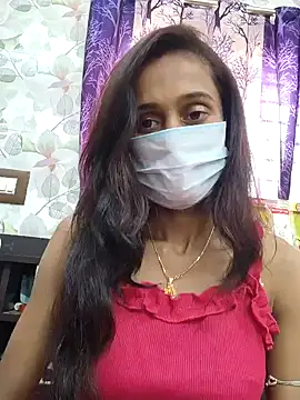 Snapshot of Oleevia chatting on 12/08/24, 07:37 Oleevia online show from 12/08/24, 07:37