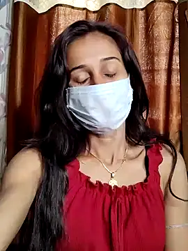 Snapshot of Oleevia chatting on 12/26/24, 10:48 Oleevia online show from 12/26/24, 10:48