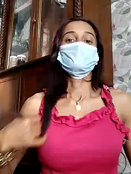 Snapshot of Oleevia chatting on 01/14/25, 07:06 Oleevia online show from 01/14/25, 07:06