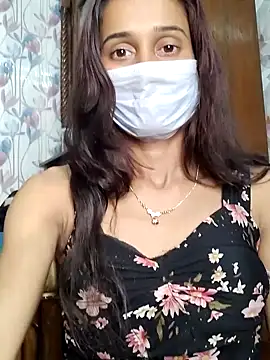 Snapshot of Oleevia chatting on 02/01/25, 03:07 Oleevia online show from 02/01/25, 03:07