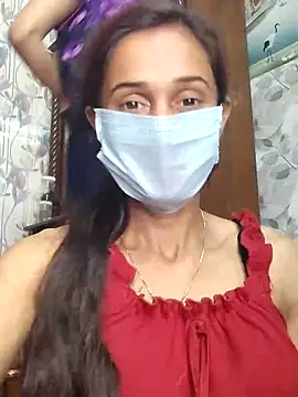 Snapshot of Oleevia chatting on 02/28/25, 11:36 Oleevia online show from 02/28/25, 11:36