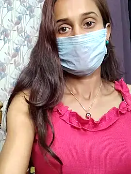 Snapshot of Oleevia chatting on 03/19/25, 09:06 Oleevia online show from 03/19/25, 09:06