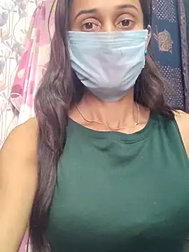 Snapshot of Oleevia chatting on 03/23/25, 06:47 Oleevia online show from 03/23/25, 06:47