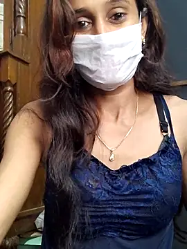 Snapshot of Oleevia chatting on 09/18/25, 08:05 Oleevia online show from 09/18/25, 08:05