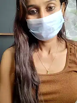 Snapshot of Oleevia chatting on 11/07/25, 09:53 Oleevia online show from 11/07/25, 09:53