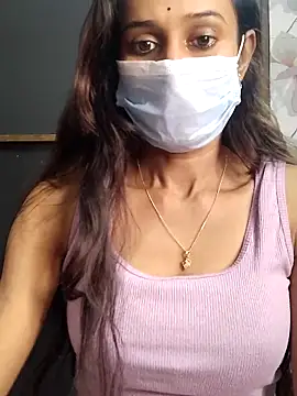 Snapshot of Oleevia chatting on 11/25/25, 08:58 Oleevia online show from 11/25/25, 08:58