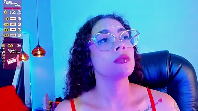 Snapshot of antonelllepiercee chatting on 01/30/25, 06:10 antonelllepiercee online show from 01/30/25, 06:10