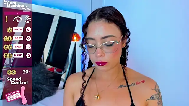 Snapshot of antonelllepiercee chatting on 02/22/25, 02:41 antonelllepiercee online show from 02/22/25, 02:41