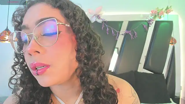 antonelllepiercee online show from 07/17/26, 01:51