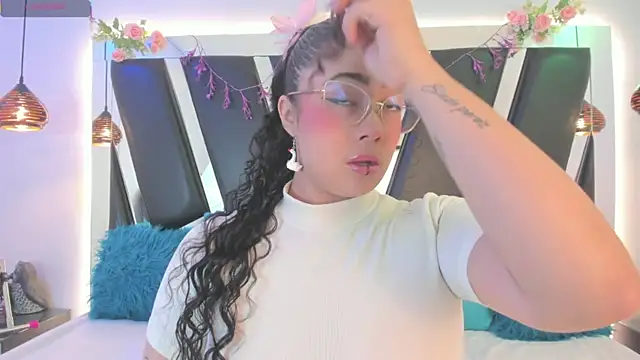 antonelllepiercee online show from 07/21/26, 11:34