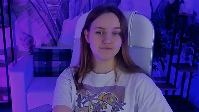 KellyPoter online show from 03/18/25, 02:15