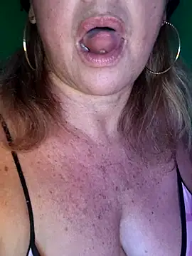 Kasandra Ho online show from 12/02/25, 06:14