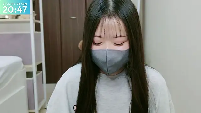 Snapshot of -SHIZUKU- chatting on 09/28/25, 11:48 -SHIZUKU- online show from 09/28/25, 11:48