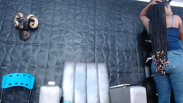 Hanna Fox 69 online show from 10/05/25, 12:14