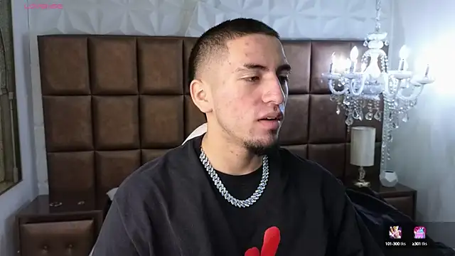 Snapshot of King_Dante_ chatting on 09/22/25, 11:45 King Dante online show from 09/22/25, 11:45