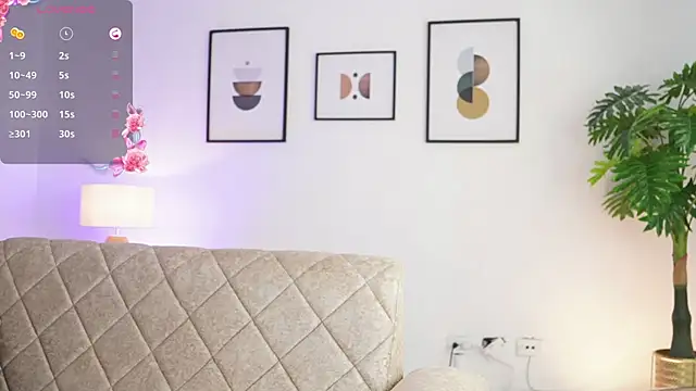 Snapshot of CattleyaScaly chatting on 12/13/24, 07:21 CattleyaScaly online show from 12/13/24, 07:21