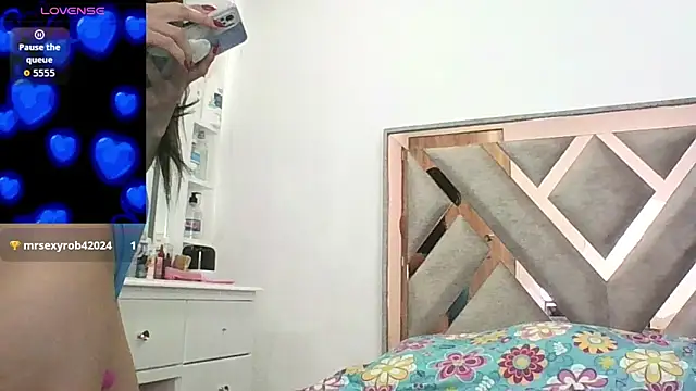 CorinaSmith28 online show from 03/10/26, 09:31