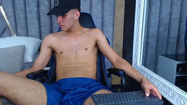 JakeMoxley online show from 03/10/25, 06:38